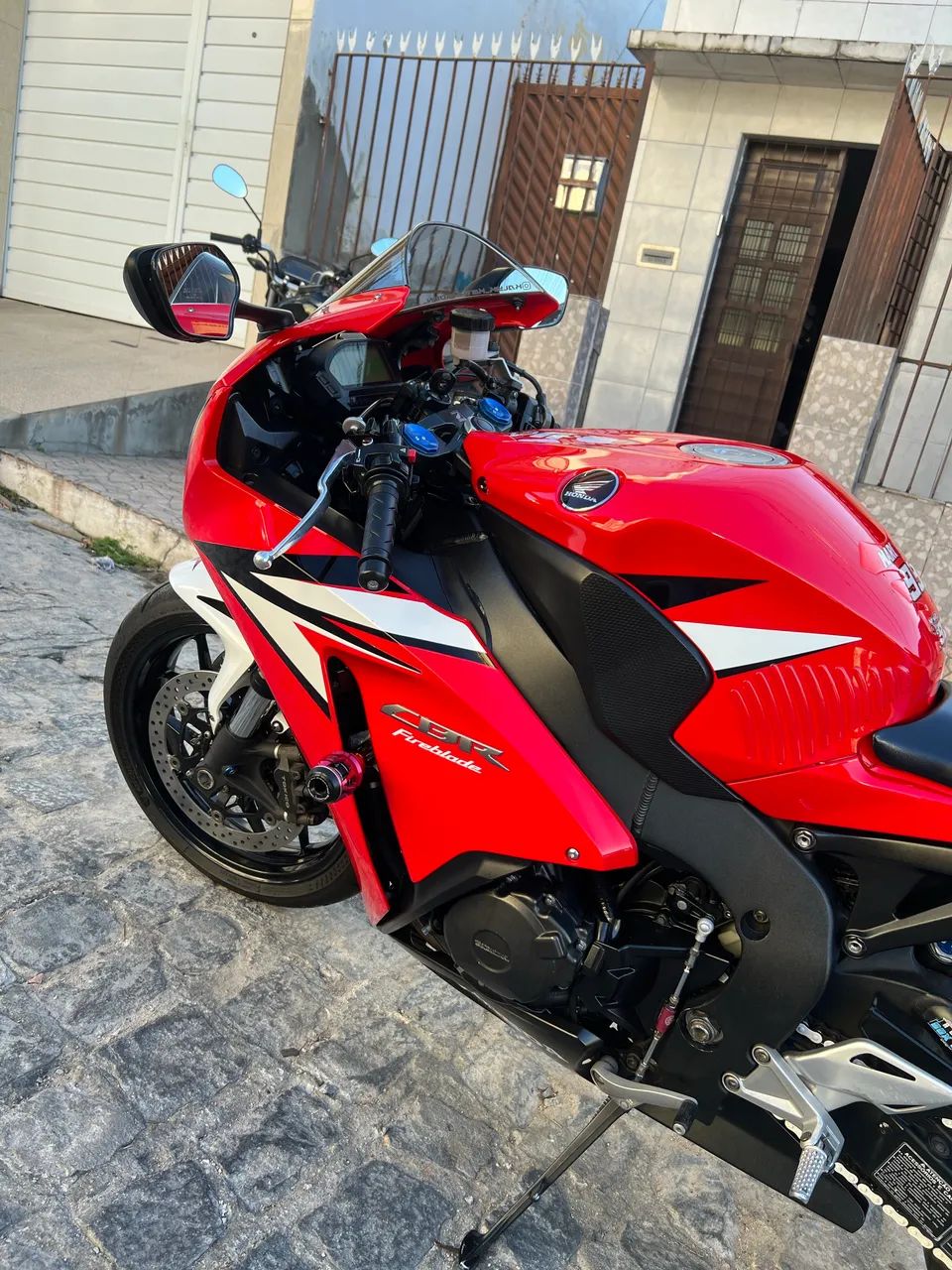 CBR 1000RR FIREBLADE  - Foto 4