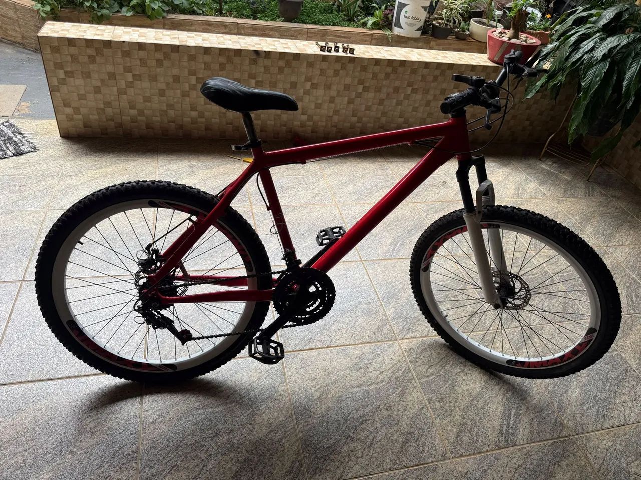 Bicicleta montada  - Foto 3