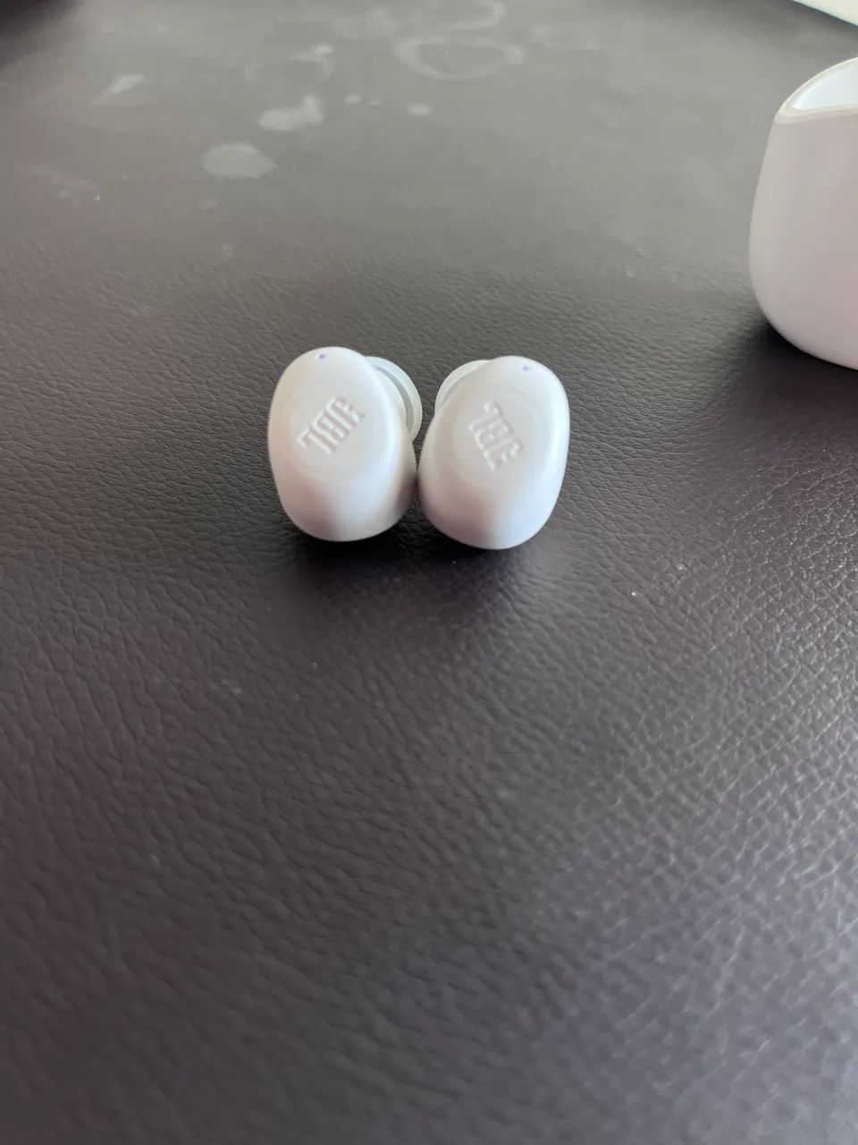 FONE JBL WAVE BUDS TWS - ORIGINAL - BRANCO - Foto 2