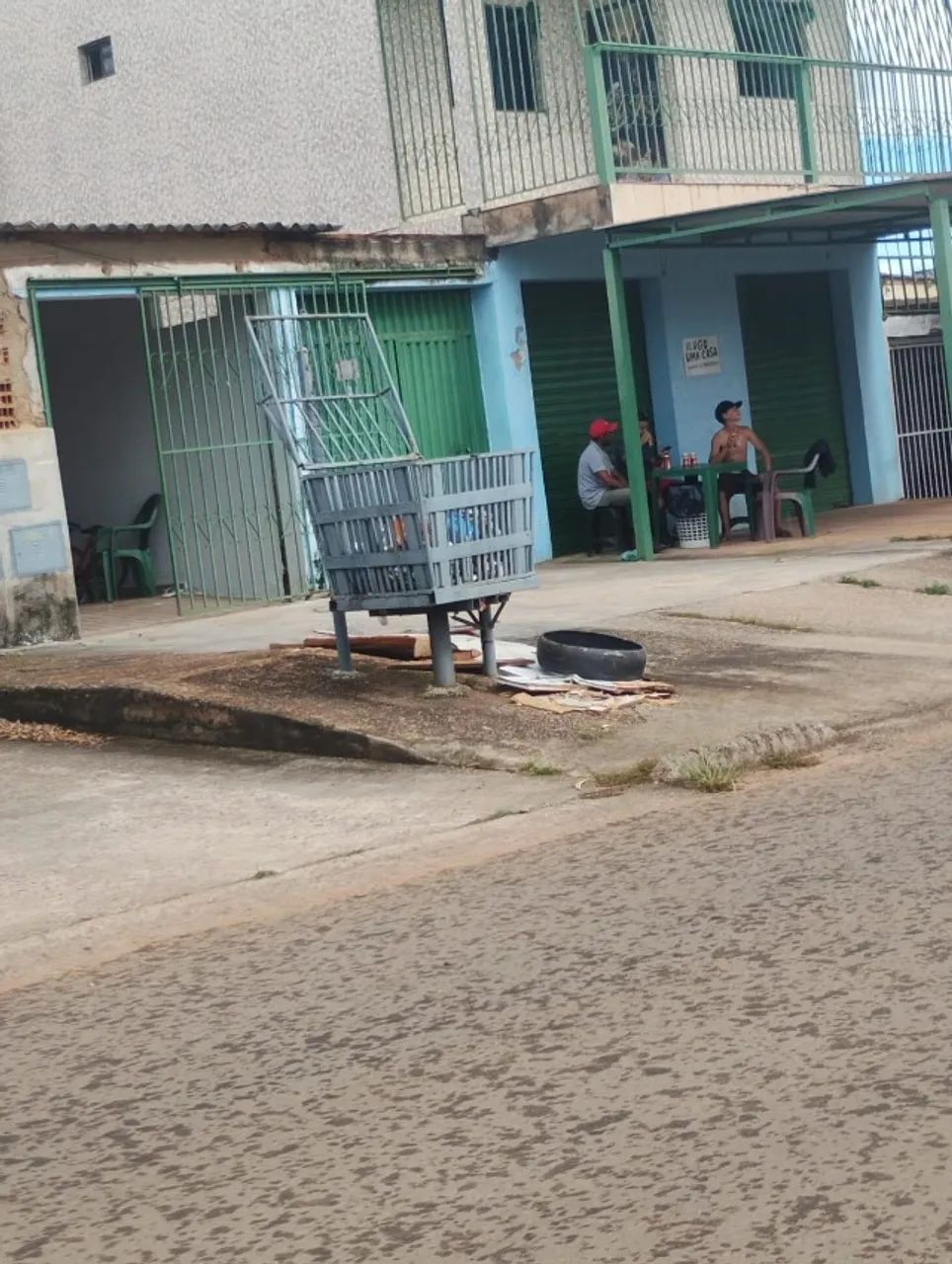 Aluguel de casa no centro 