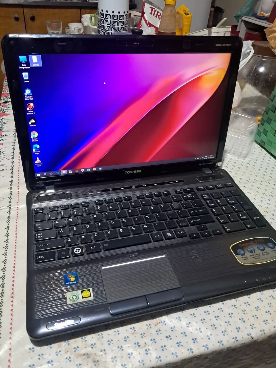 TOSHIBA CORE I3 HD 1000GB NVIDIA GT540M TELA HD 4GB RAM