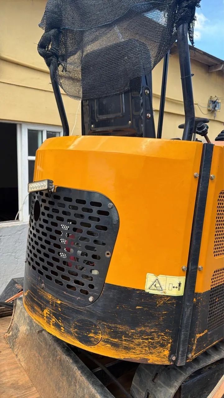 Mini escavadeira  - Foto 3