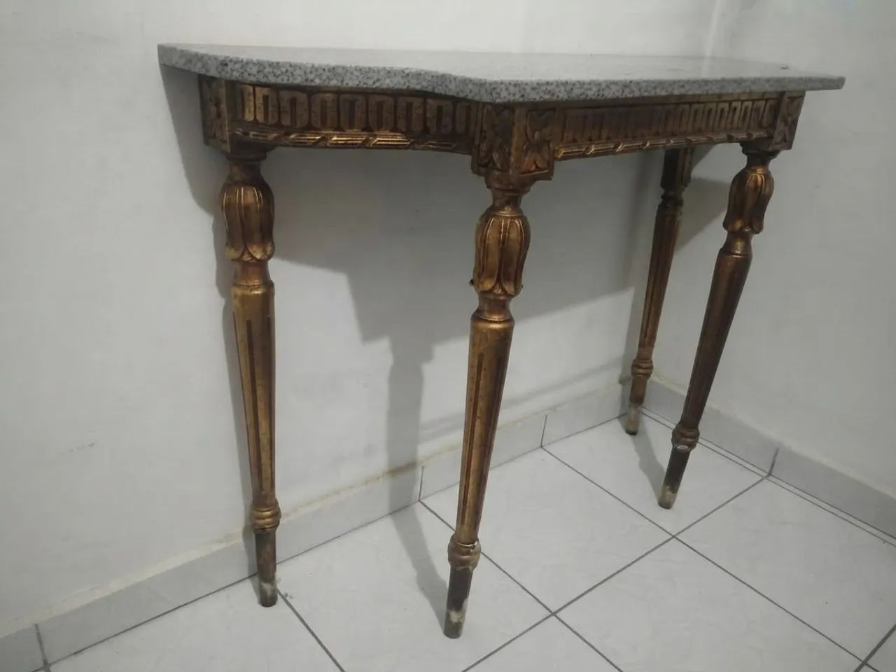 Móvel antigo