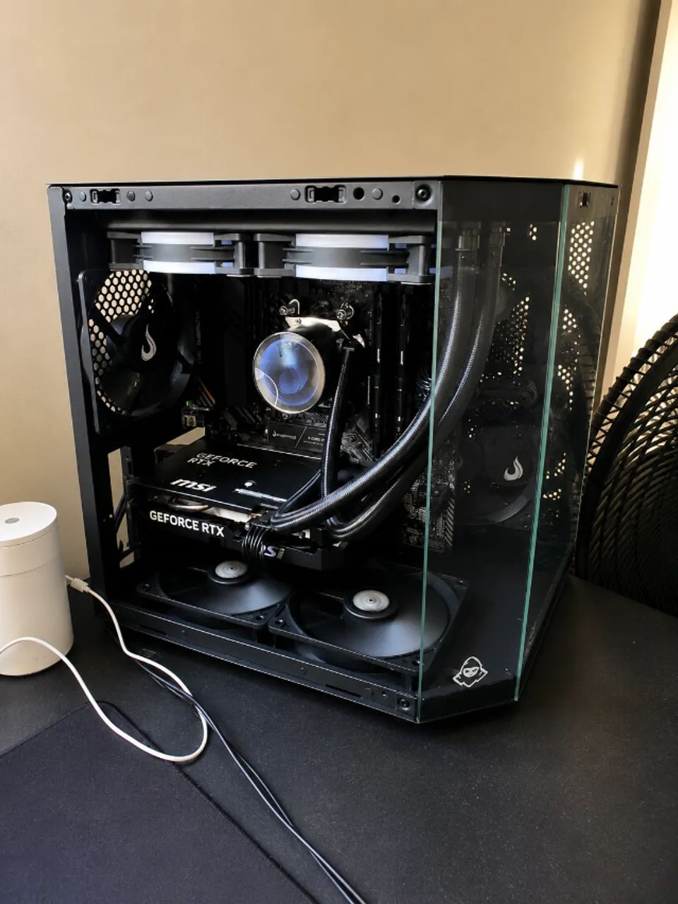 PC GAMER RTX 5060