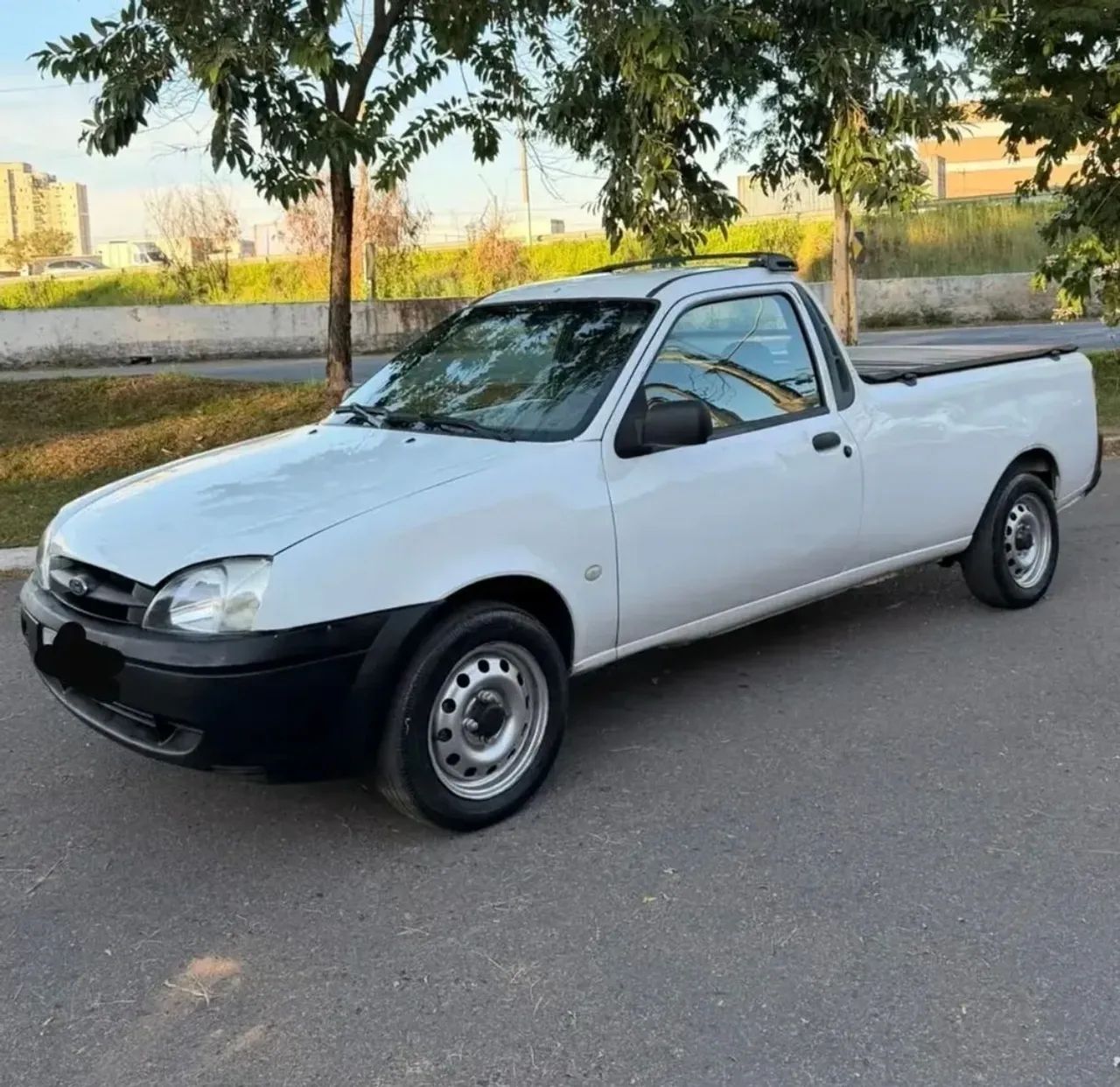 Vendo Ford Courrier 1.6