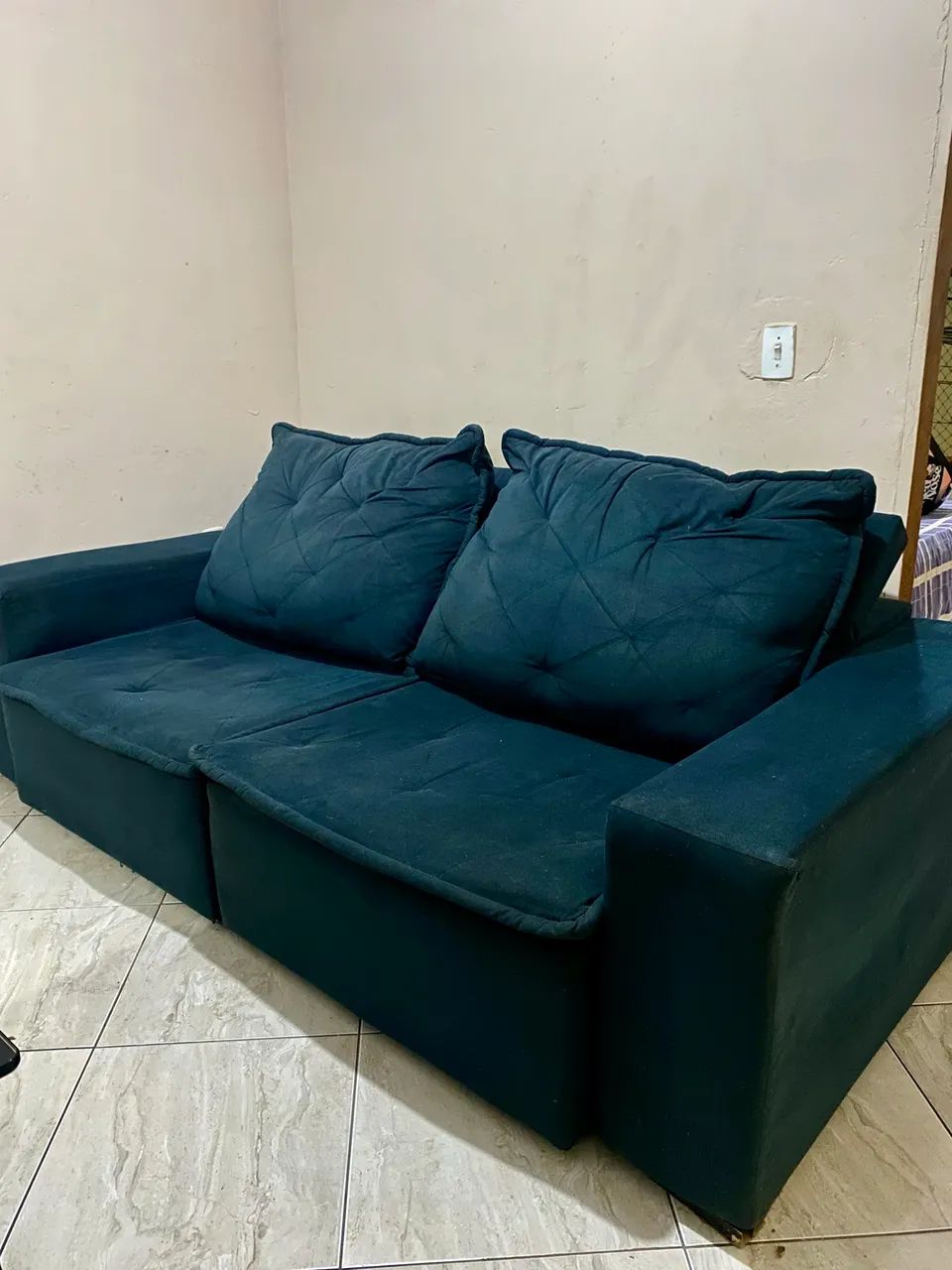 Sofá retrátil 2 lugares - pra sair logo 65570246932609120
