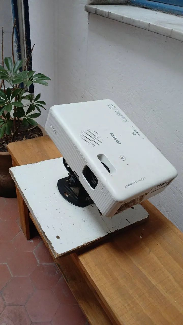 Projetor Epson branco. - Foto 5