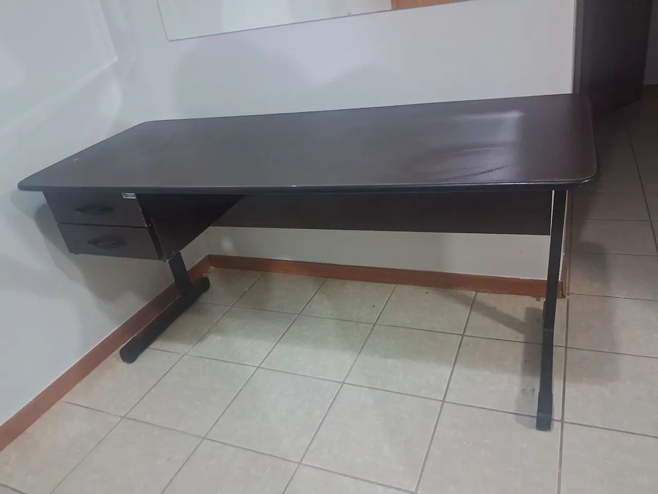 Mesa/escrivaninha de madeira - Foto 2