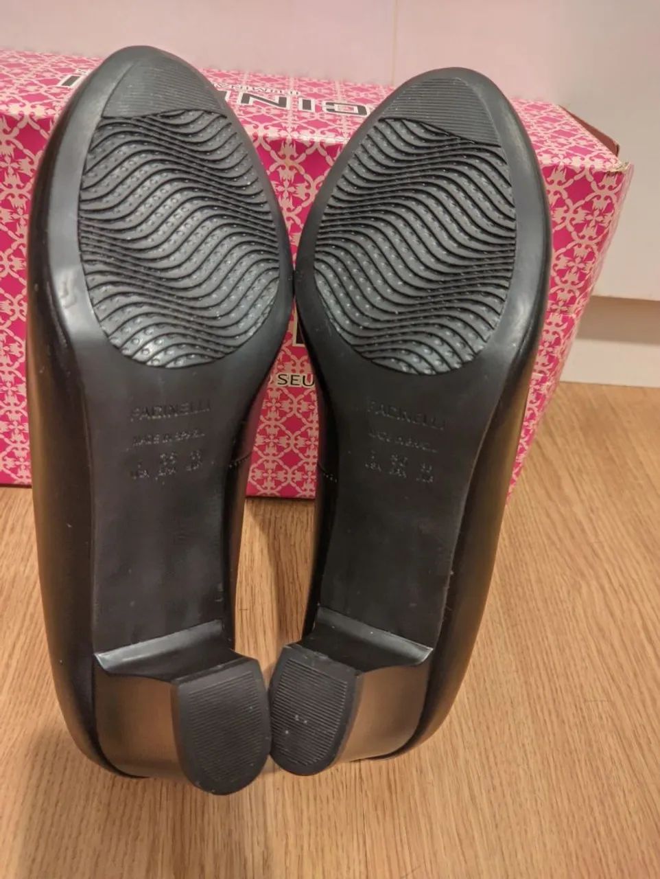Sapato Facinelli Preto com Salto - Leia a Descrição - Foto 3