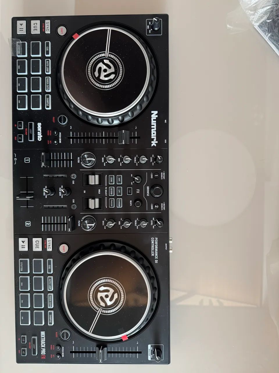 Vendo DDJ Numark Mixtrack PRO FX - Nova