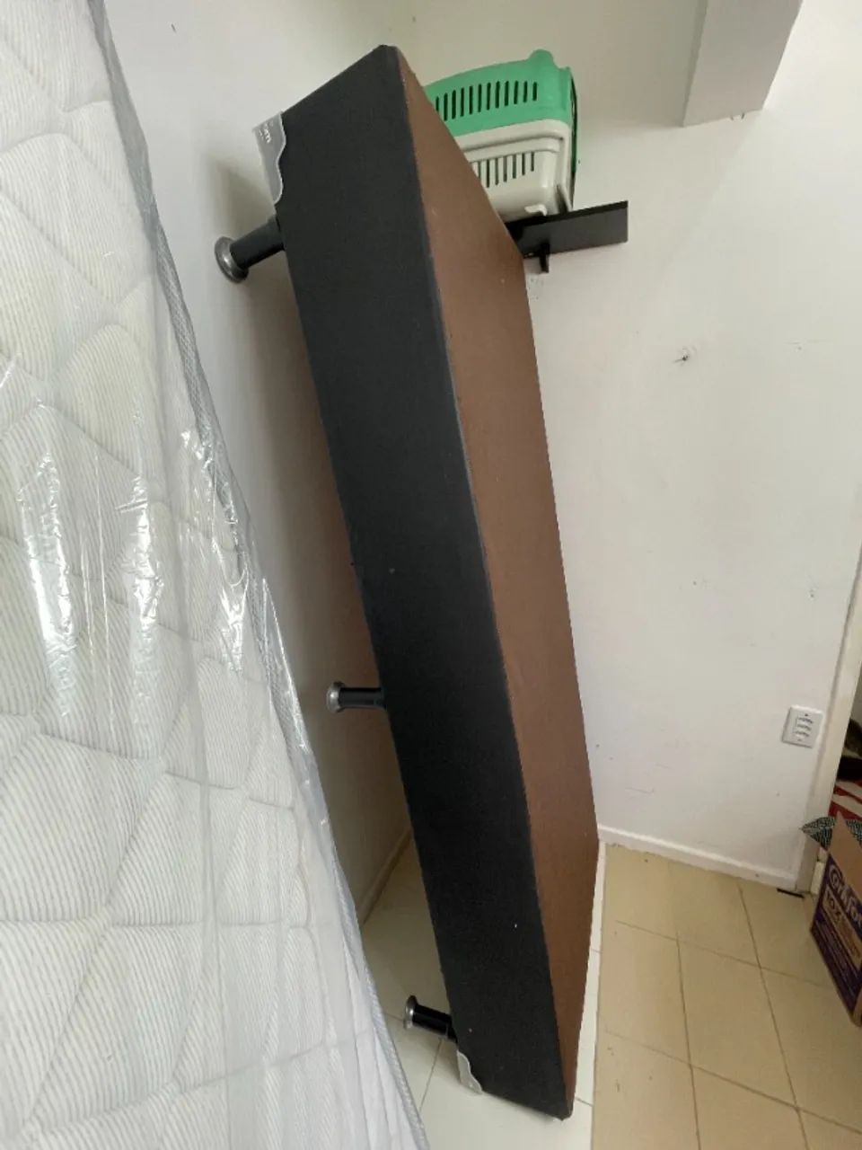 Colchão solteiro espuma seminovo ORTOBOM Base grátis - Foto 3