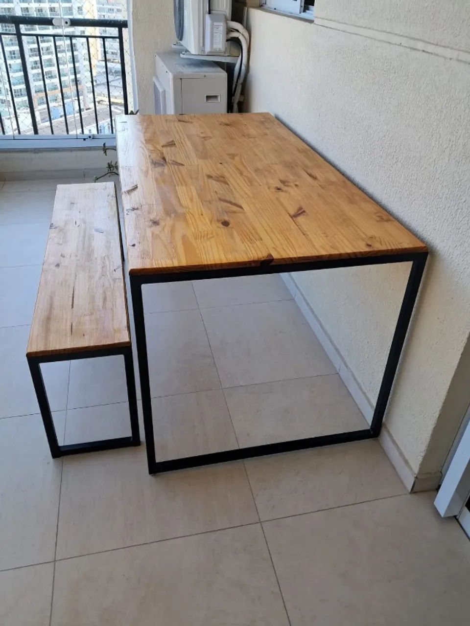Mesa de jantar com banco - Foto 3