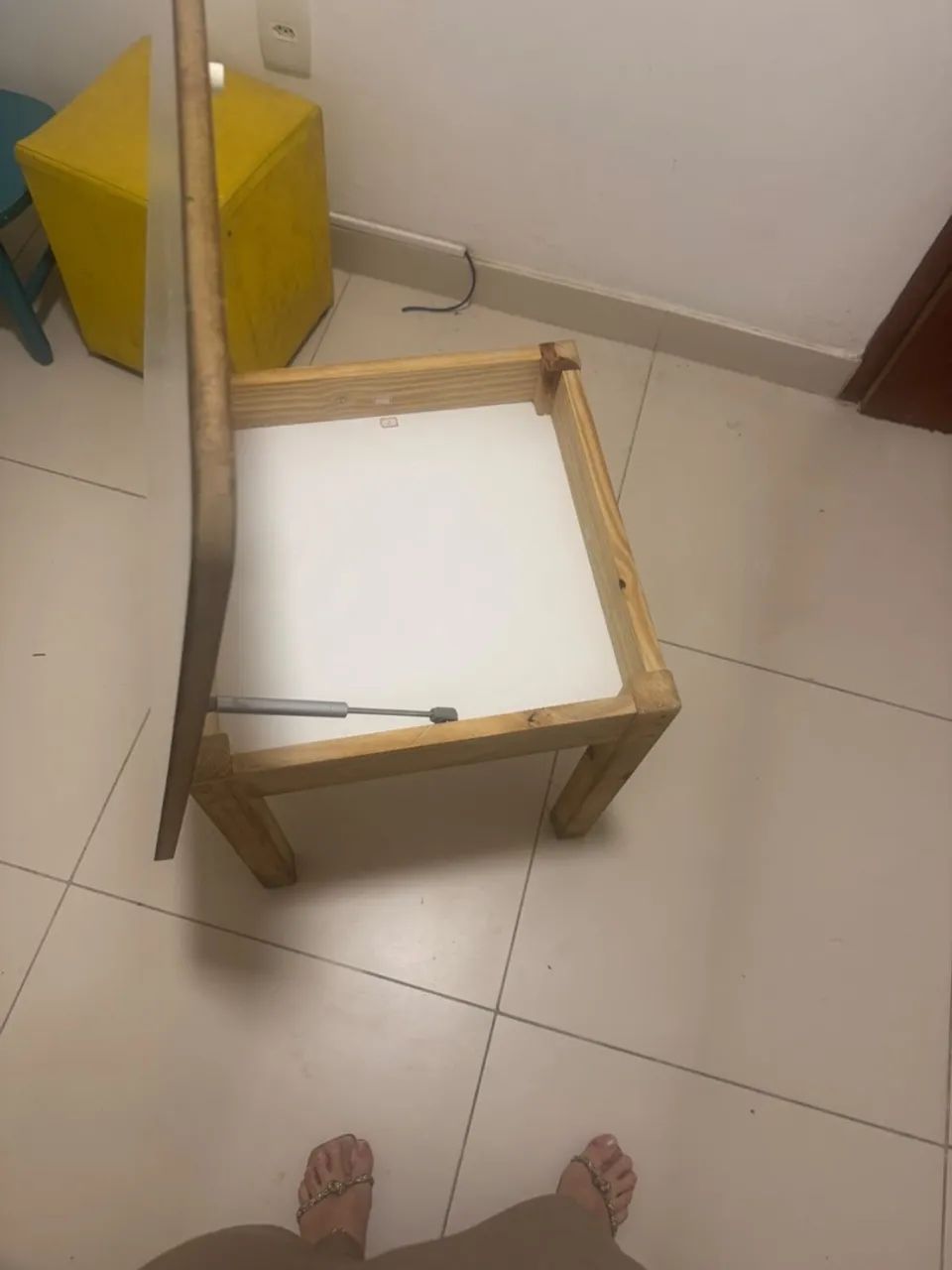 Mesinha/mesa para crianças com baú  - Foto 2