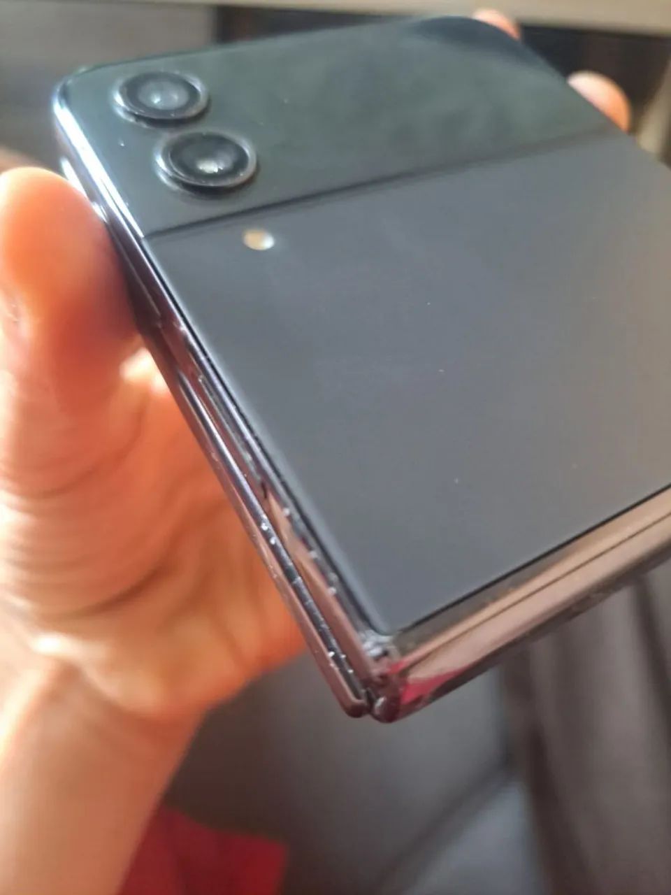 SAMSUNG Z FLIP PEGAR PEÇAS TELA COM DEFEITO  - Foto 2