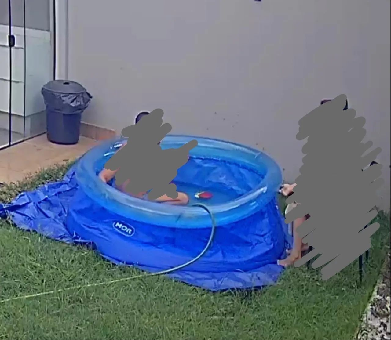 Piscina inflável e itens  - Foto 5