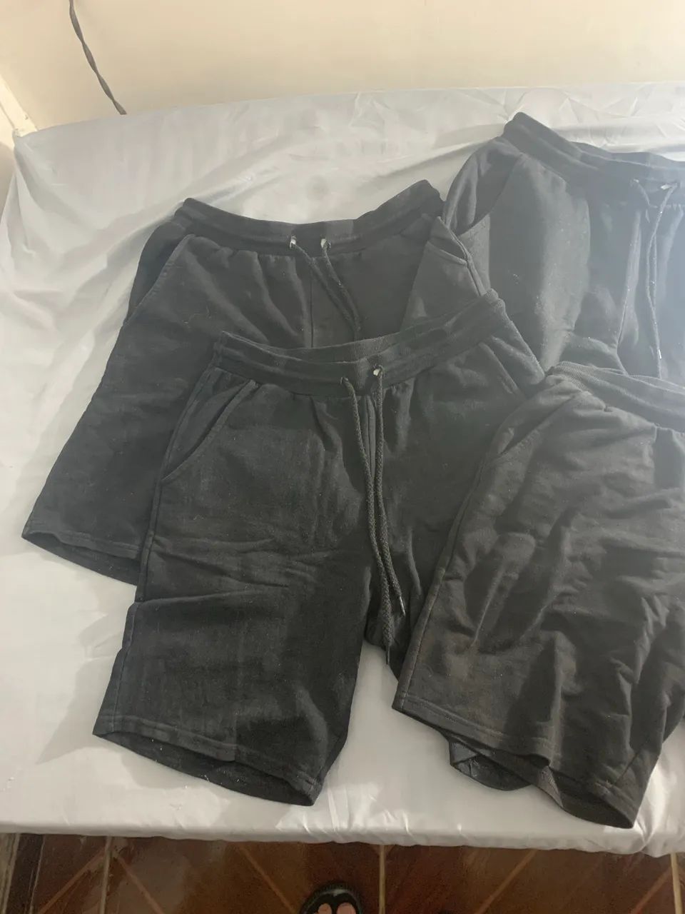 4 shorts na cor preta  - Foto 4