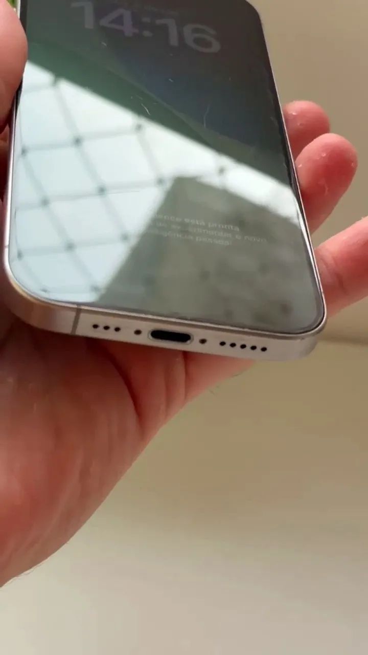 iPhone 15 Pro - Foto 3