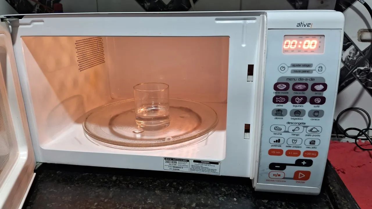 Microondas 25L Funcionando perfeitamente  - Foto 5