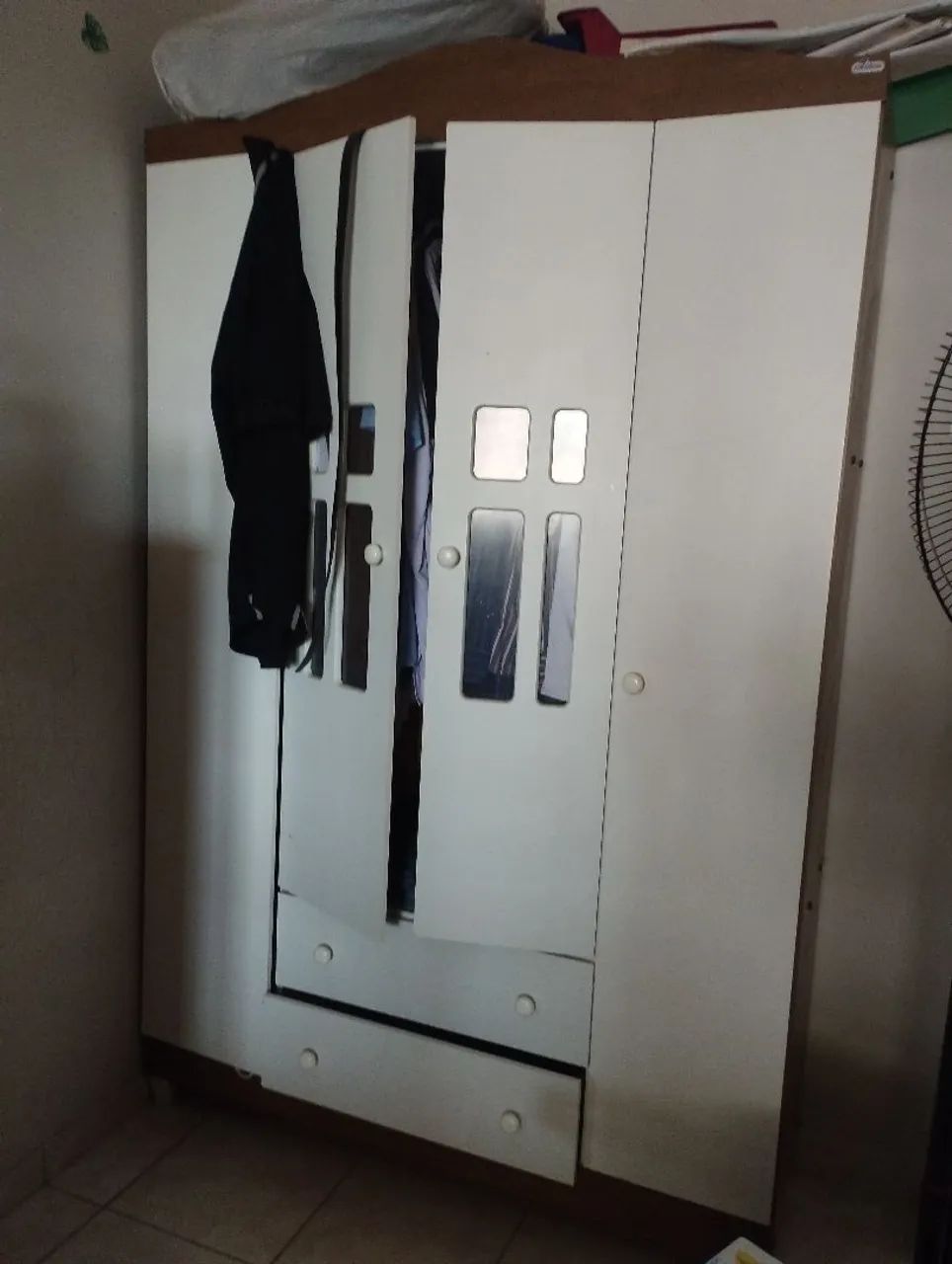 Guarda roupa infantil 