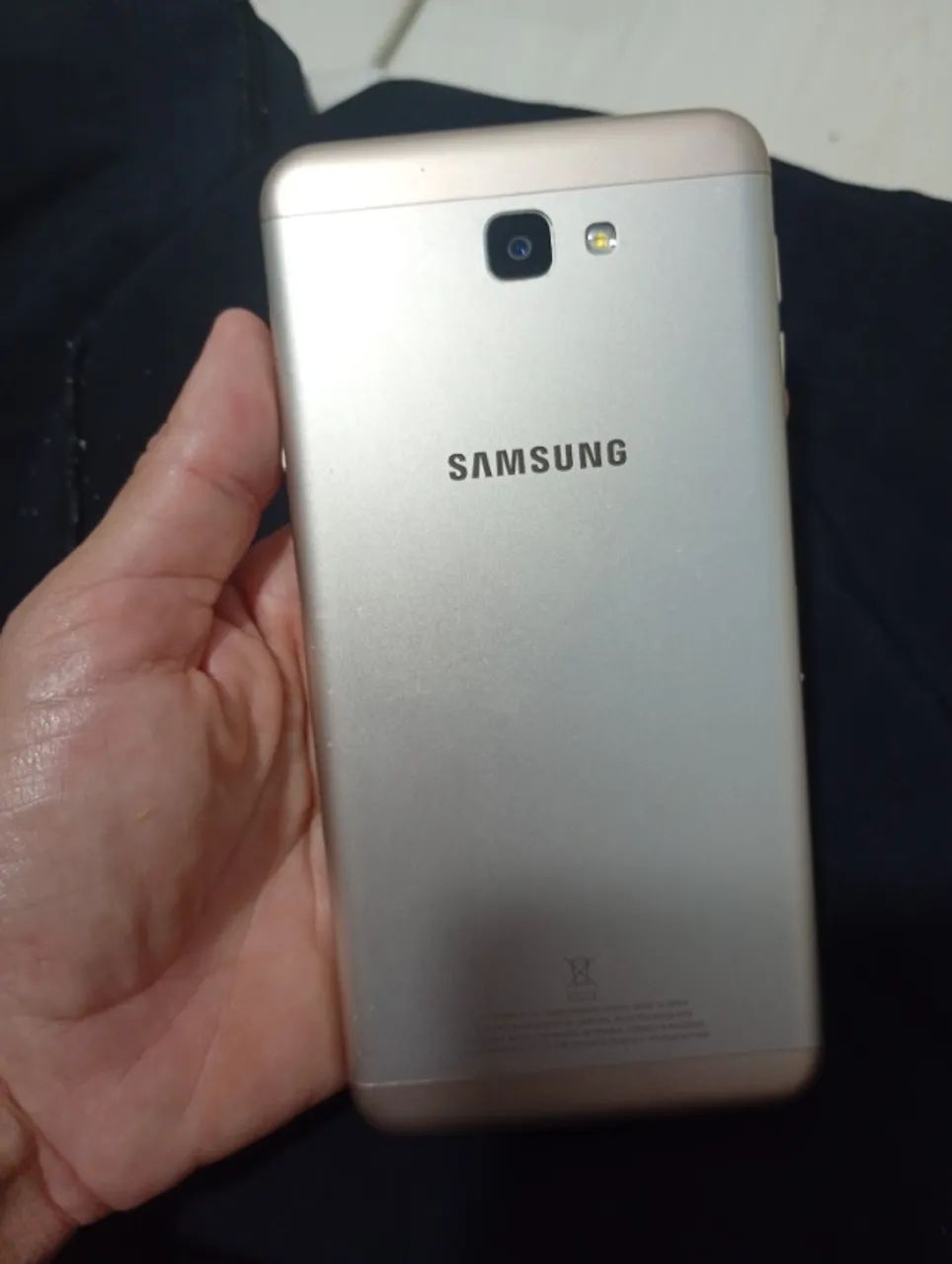 Celular Samsung J7