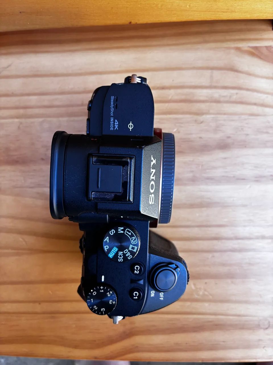 Sony A7iii, bem conservada, full frame