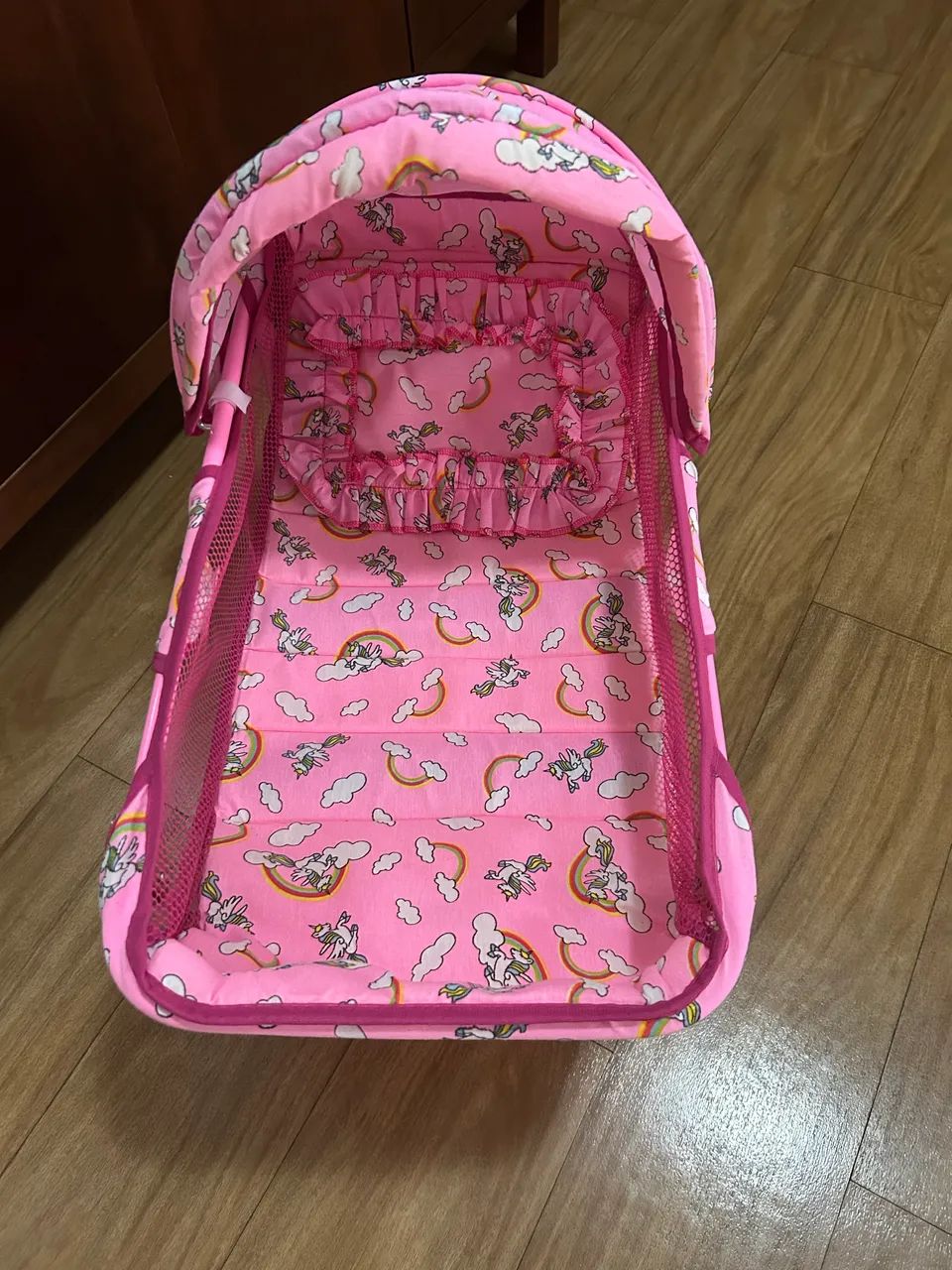 Berço de boneca rosa unicórnio  - Foto 3