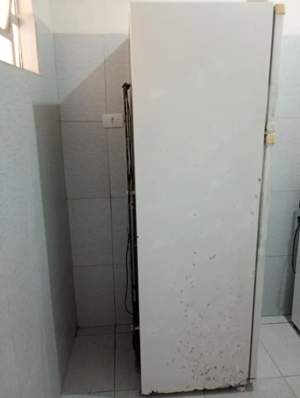 Vendo Geladeira Consul usada(não funciona) - Foto 3