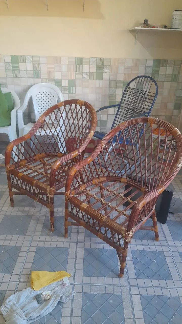 Duas cadeiras bambu cana da Índia decoração  - Foto 3