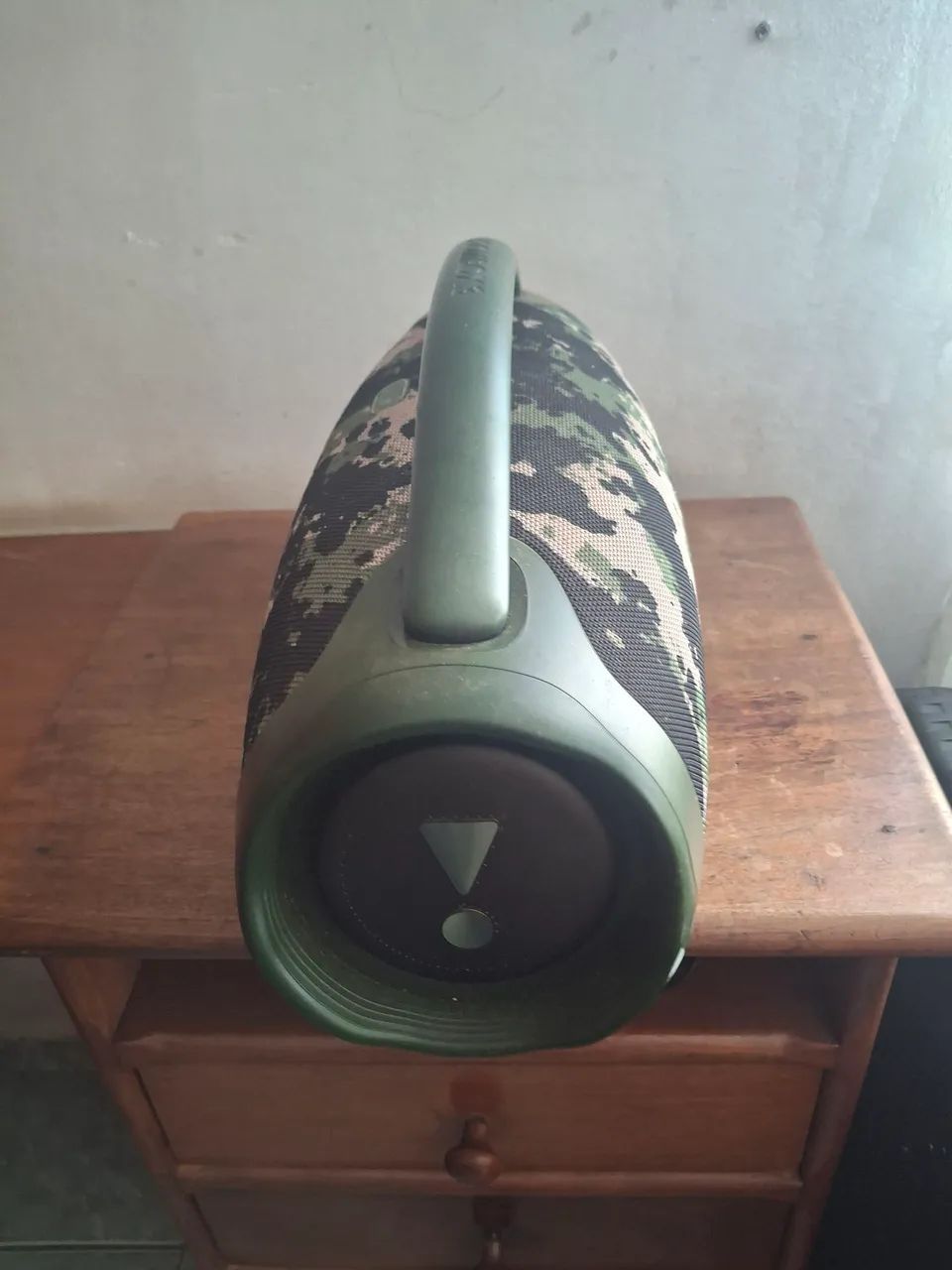 BOMBOX 03