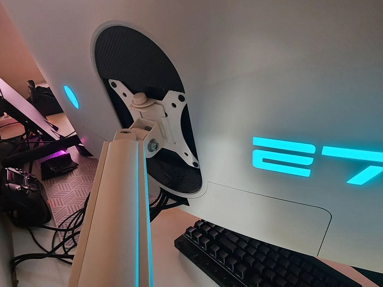 Monitor Alienware QHD 280hz AW2723DF - Foto 5