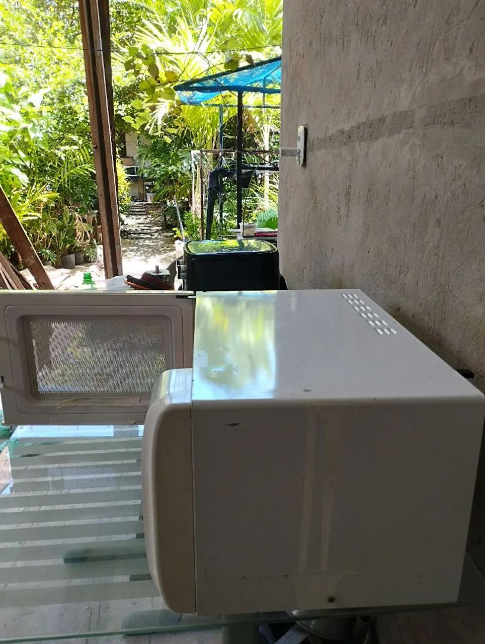 Microondas Média , 30 litros usado - Foto 3