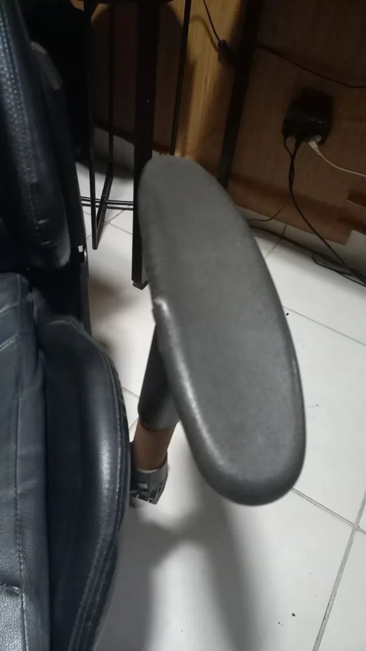 Cadeira Gamer (com defeito) - Foto 5
