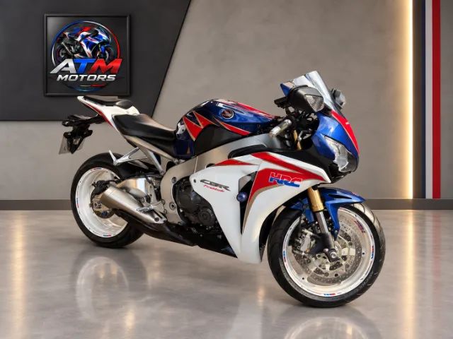 CBR 1000RR Fireblade - Linda e Com Acessórios - Foto 3
