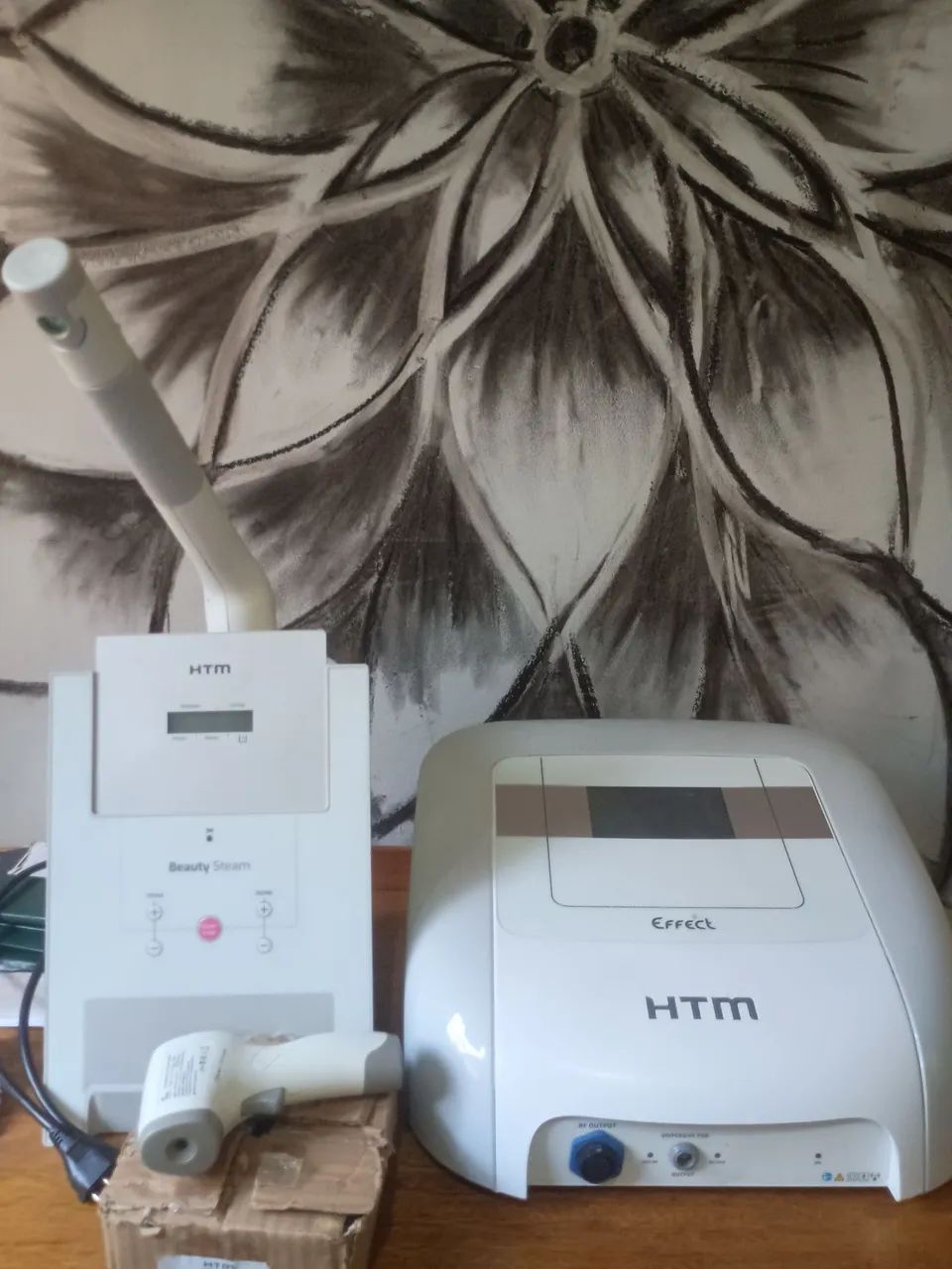 Aparelho Rádio frequência HTM e Vapor de Ozônio HTM 