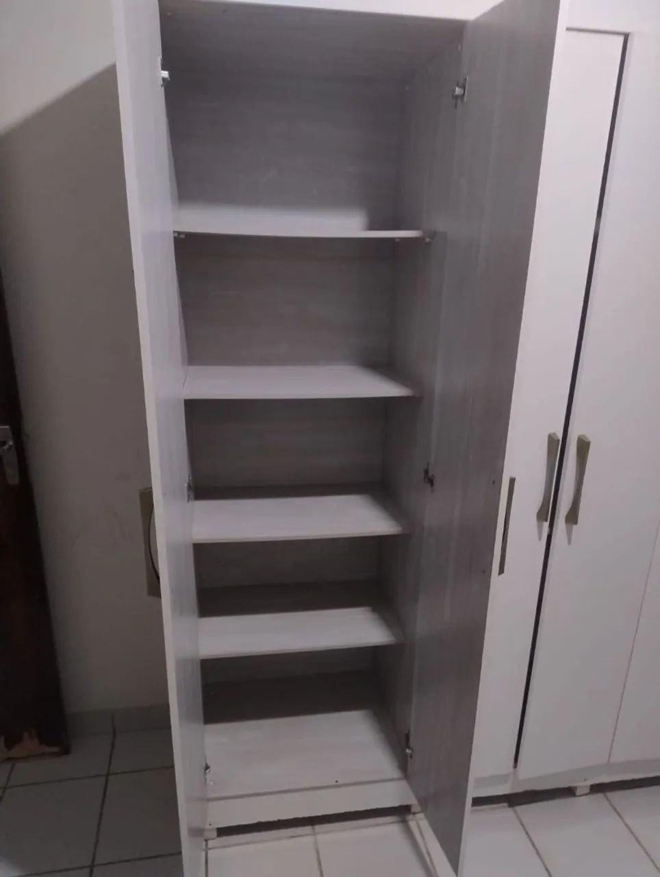 Guarda-roupa bem conservado - Foto 3