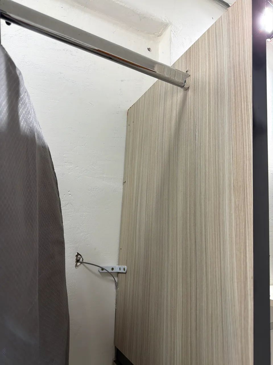 Arara de Roupas com divisórias  - Foto 2