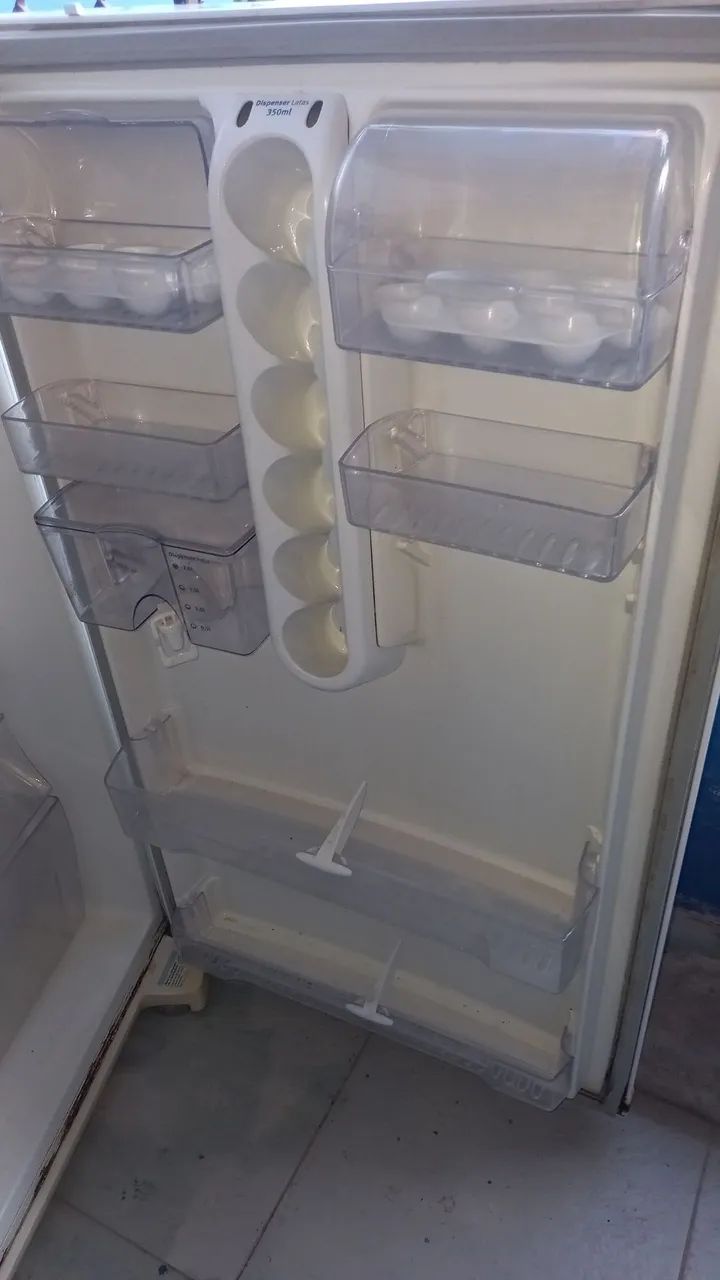 Vende uma geladeira Electrolux gelo seco - Foto 4