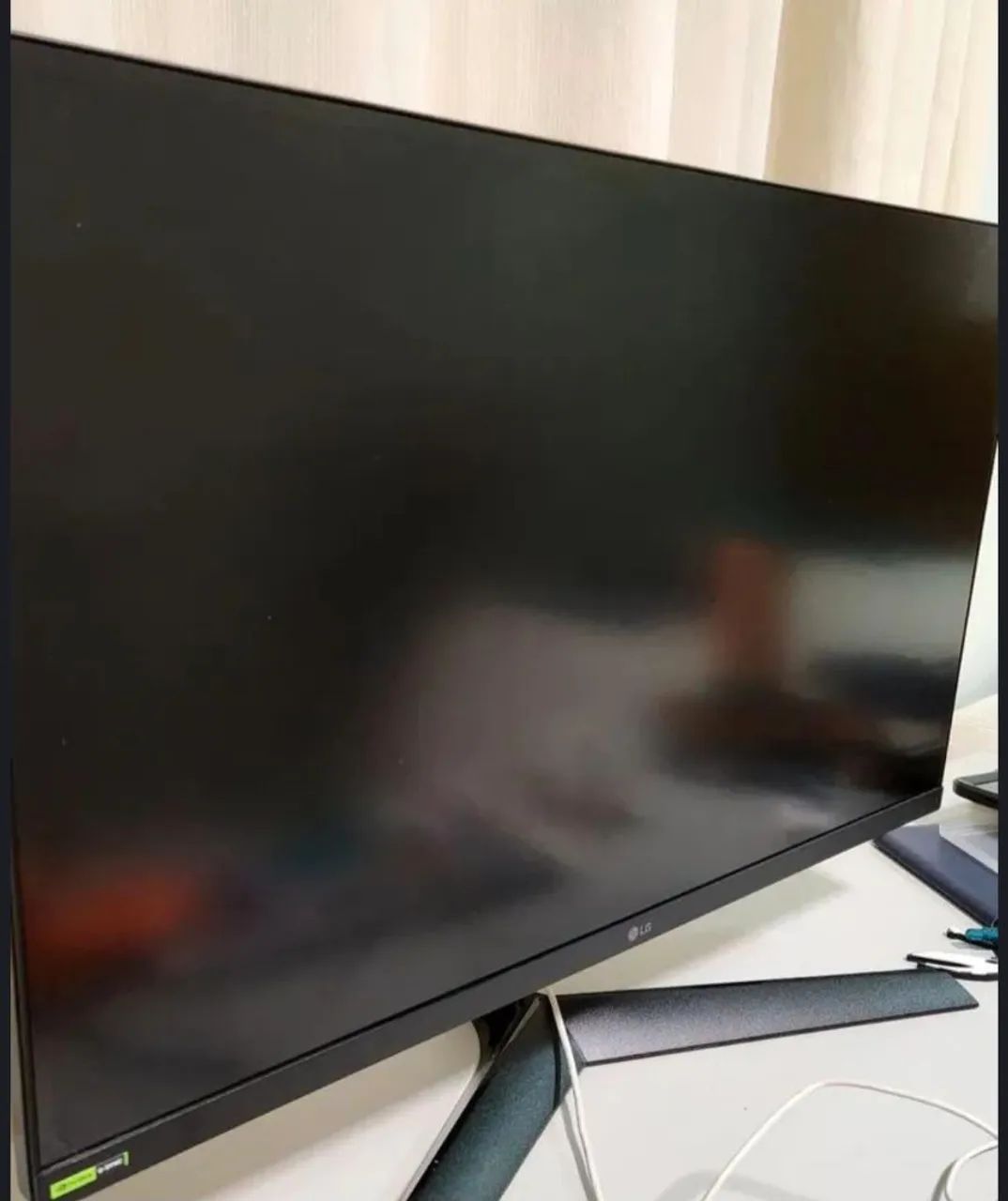 Monitor LG UltraGear 27 - Foto 2