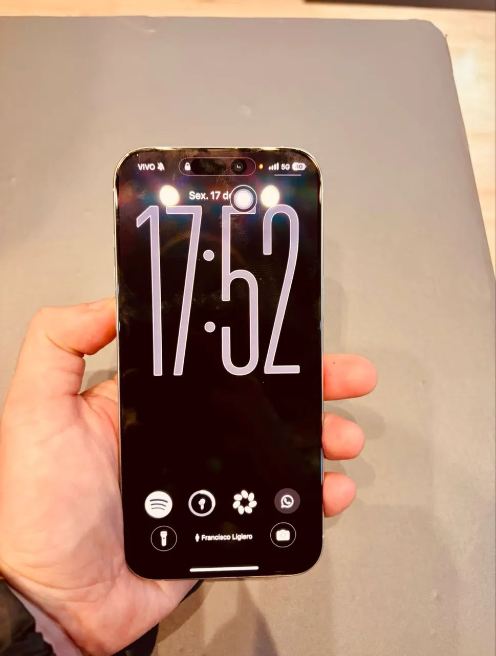iPhone 16 Pro Max, 2 TB de armazenamento.