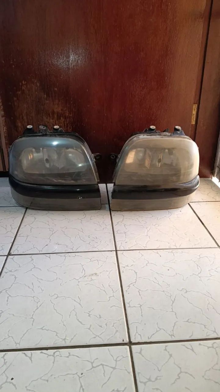 Farol doblo 