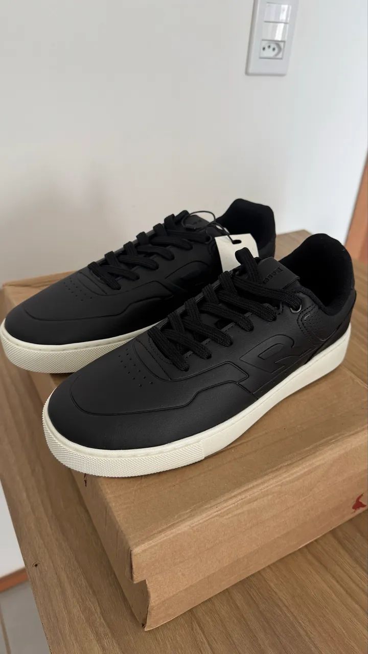 Tenis Reserva NOVO Numero 40