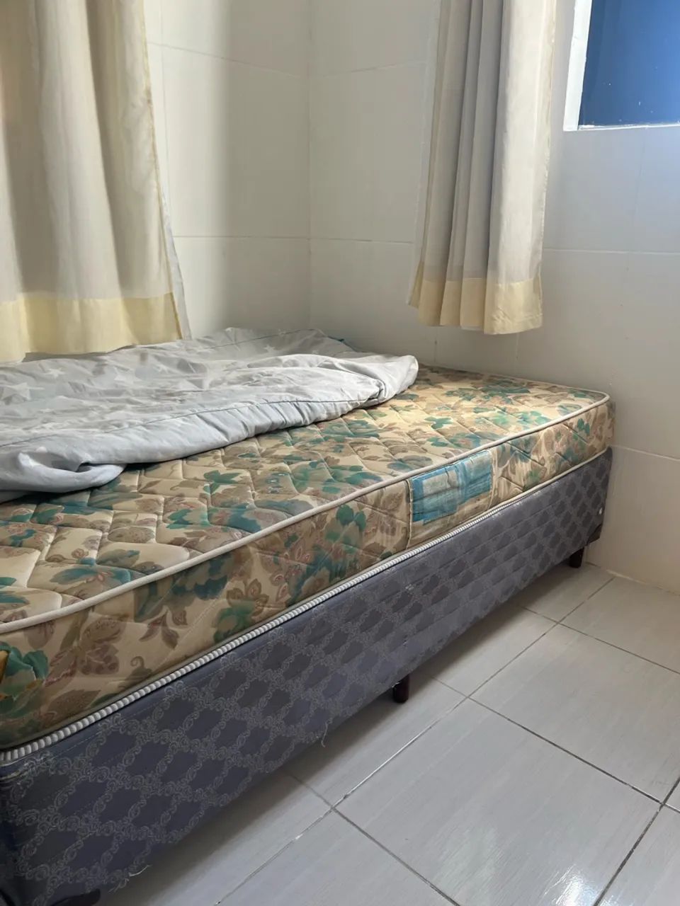 Cama de casal com colchão à venda - Foto 3