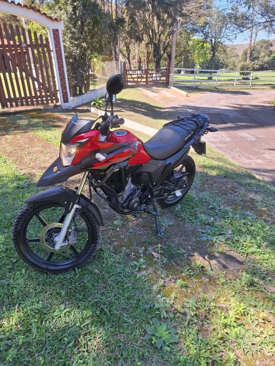Moto bem conservada e bem cuidada  - Foto 4