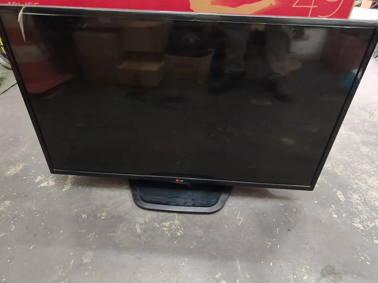 LOTE 3 TVS COM DEFEITO 