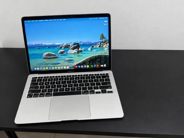 MacBook AirM1 8GB RAM 512GB SSD - Excelente estado
