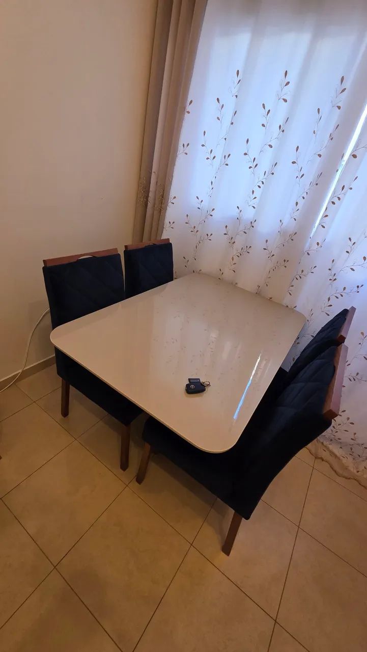 Conjunto Sala de Jantar, 4 Lugares | Novíssima