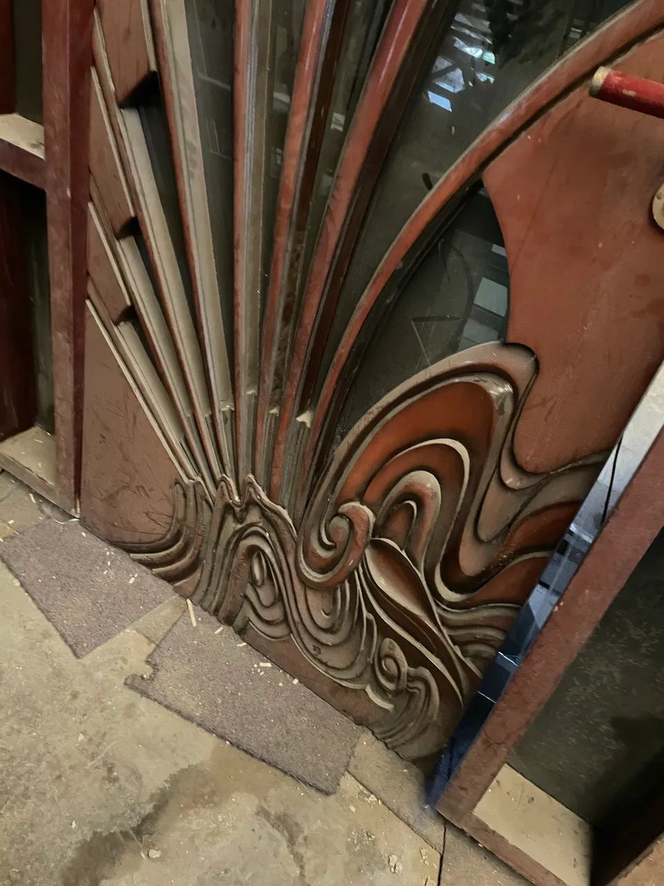 Porta De Madeira Entalhada Antiga - Foto 2