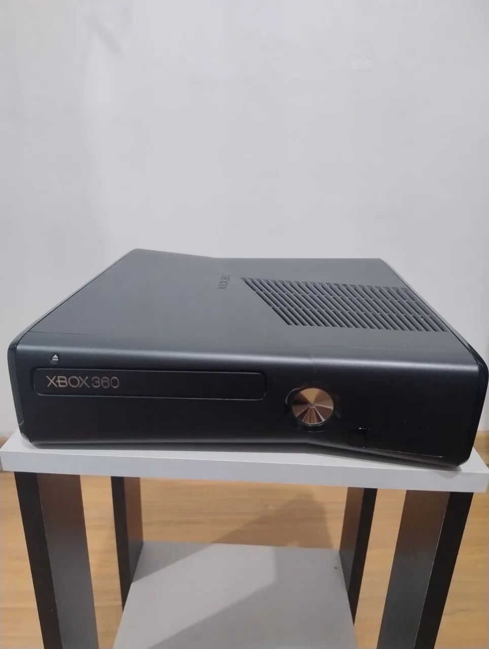 Xbox 360 Slim + acessórios 