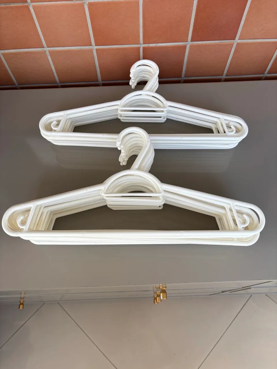 25 Cabides branco 
