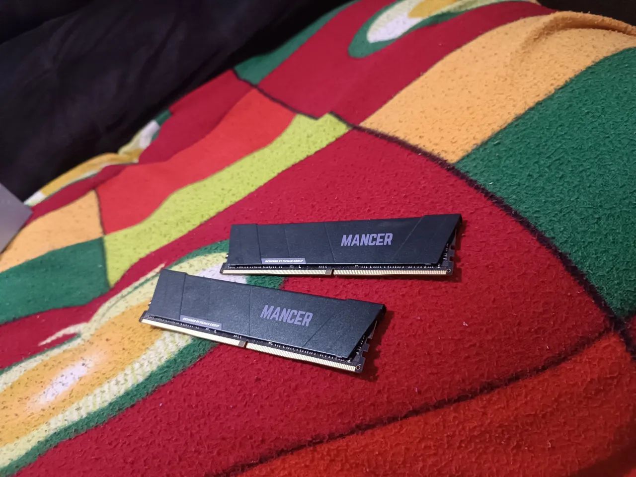 Memória ram de 8 GB da mance só funciona em intel